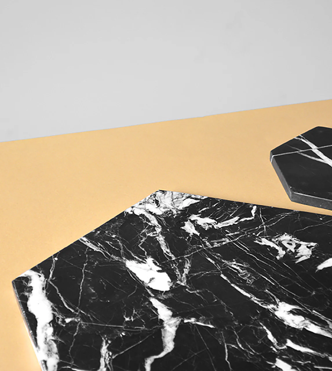 BLACK MARBLE HEXAGON PLATTER - Image 3