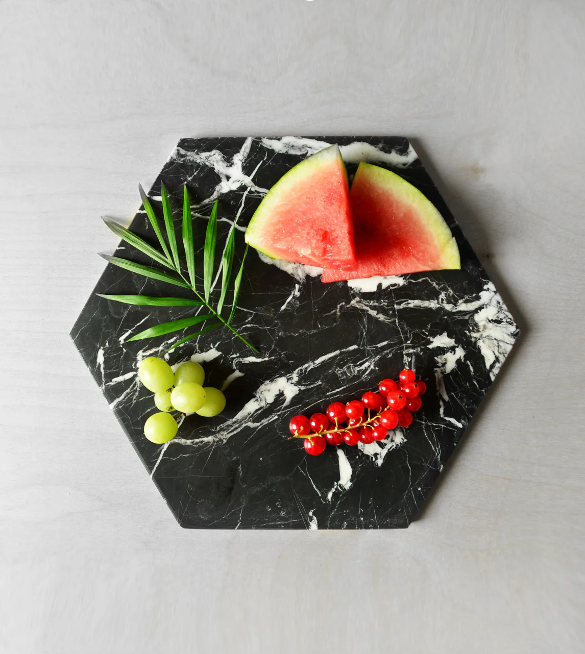 BLACK MARBLE HEXAGON PLATTER - Image 4