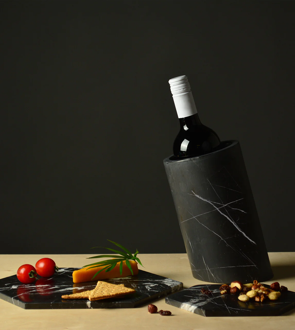 BLACK MARBLE ANGLED WINE COOLER - Image 4