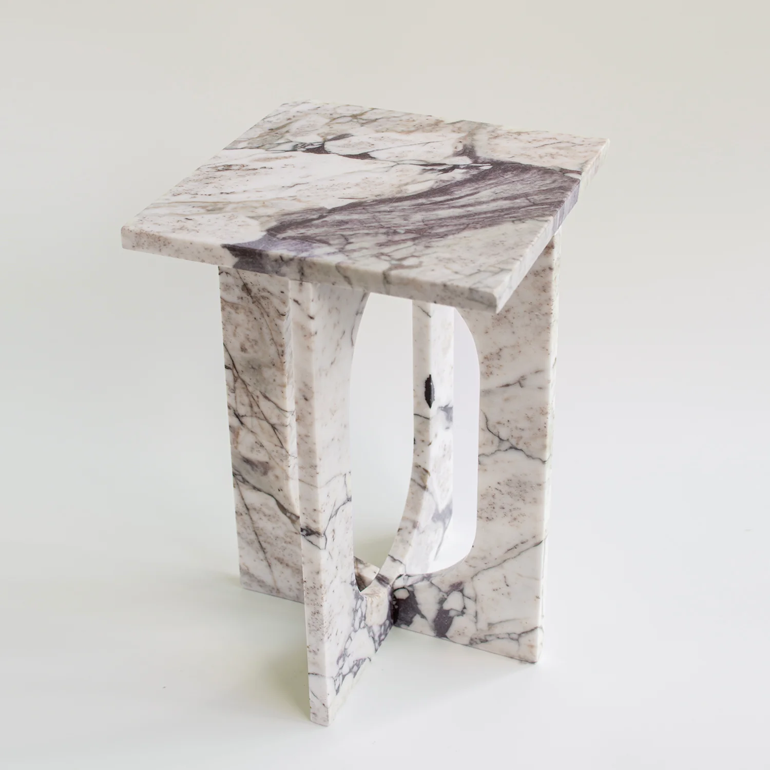 'BOND' SIDE TABLE - CALACATTA MARBLE - Image 5