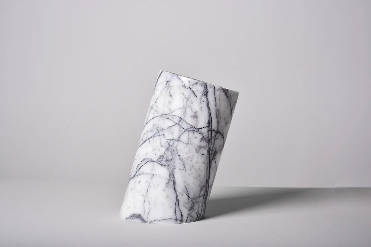 LILAC WHITE MARBLE ANGLED WINE COOLER - Image 11
