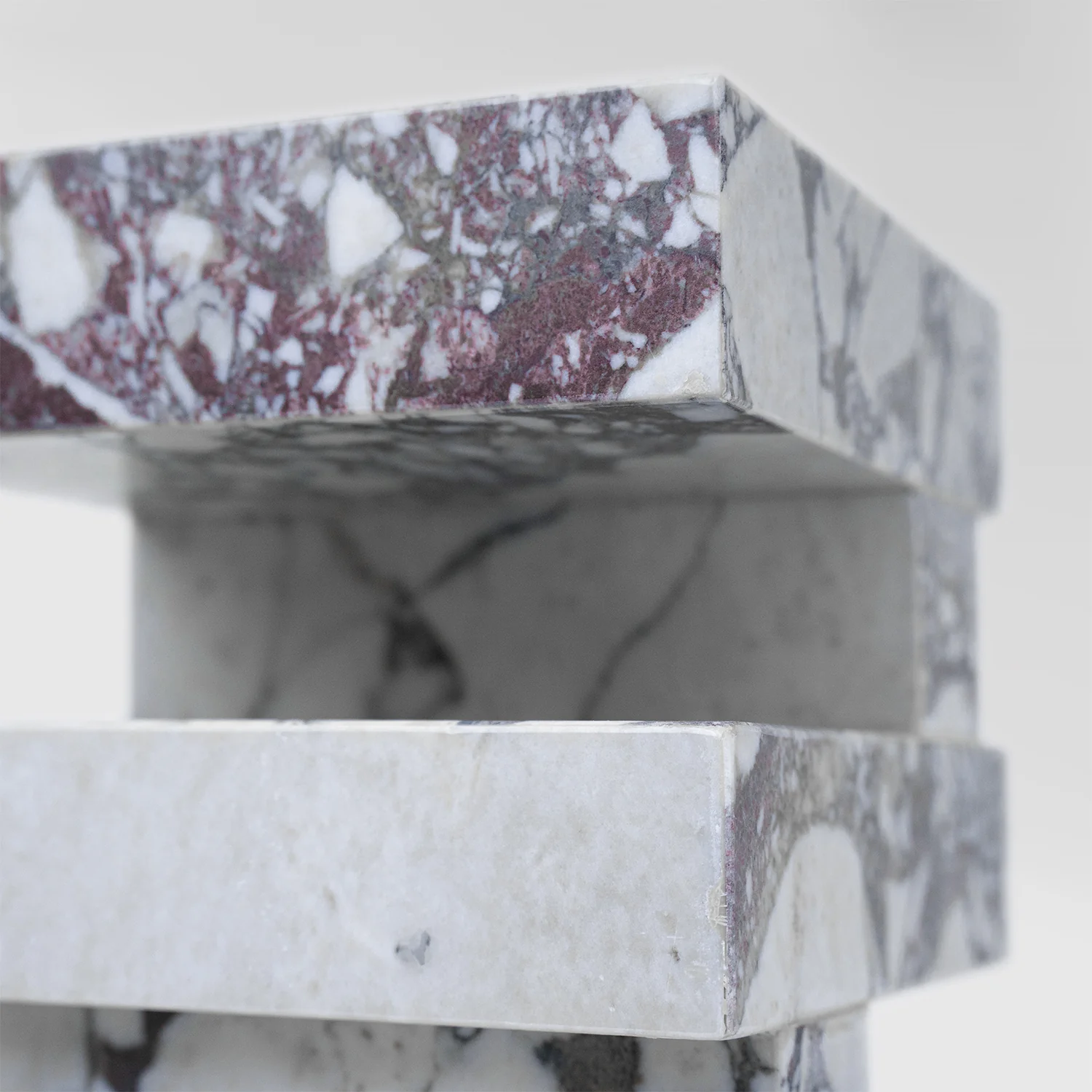 'S Y N C' CALACATTA SIDE TABLE - Image 10