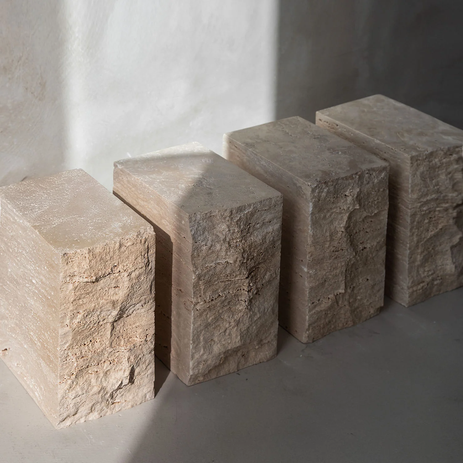 TRAVERTINE BLOCK SIDE TABLE - Image 8