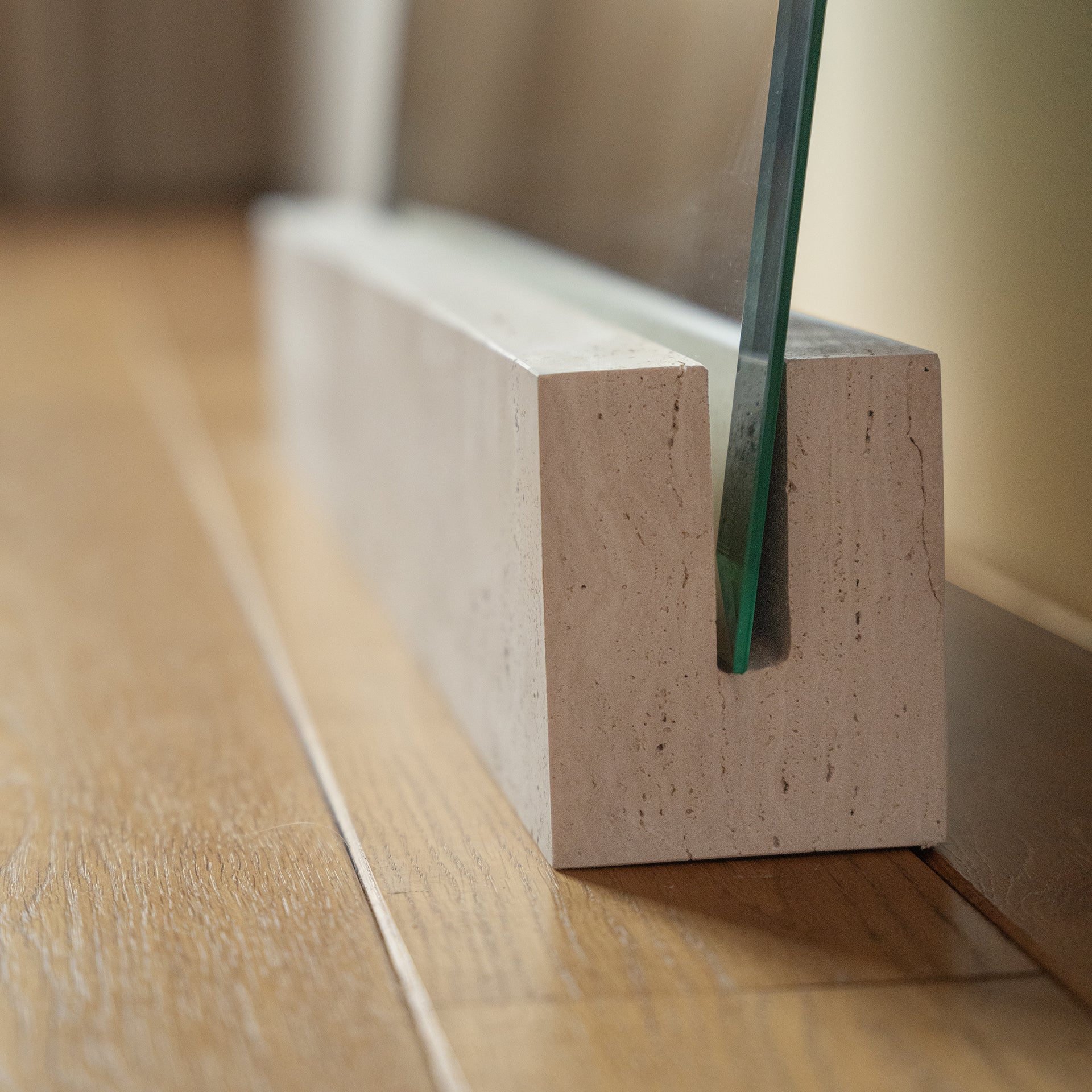TRAVERTINE MIRROR STAND - Image 3